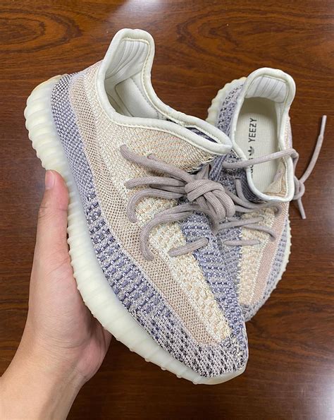 adidas YEEZY 350 